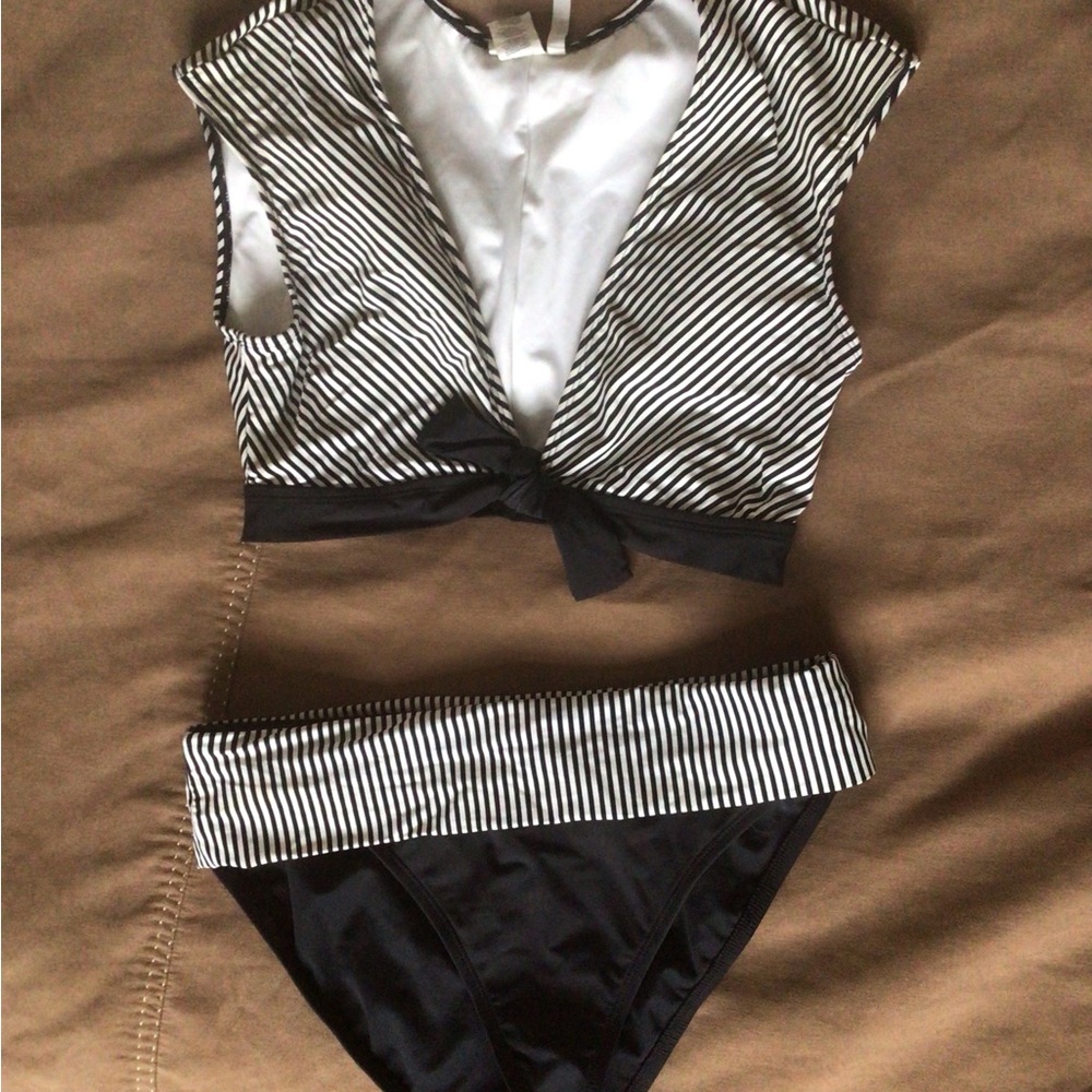 Bleu Rod Beattie Black and White Striped Swimwear